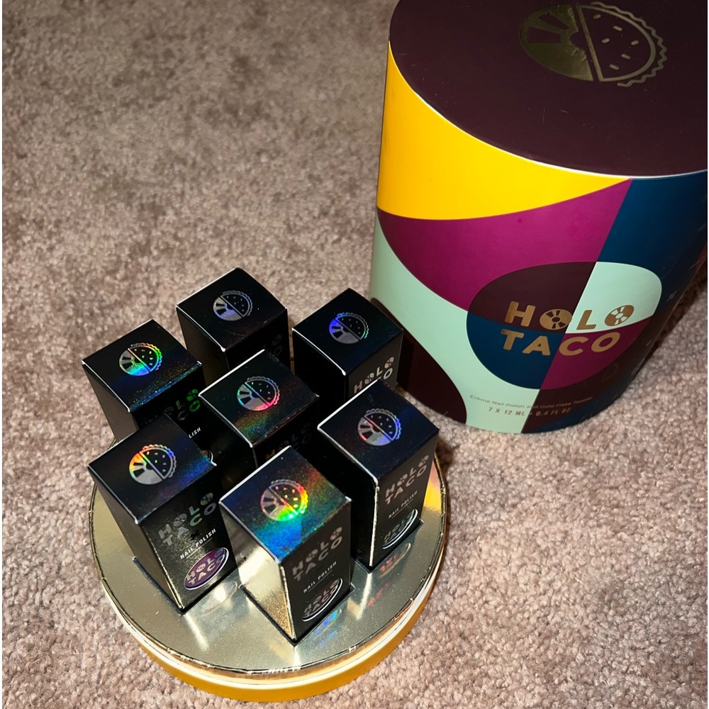 Holo taco tea crème collection